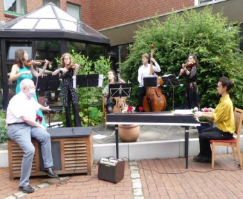 Konzert im Innenhof Konzert im Innenhof